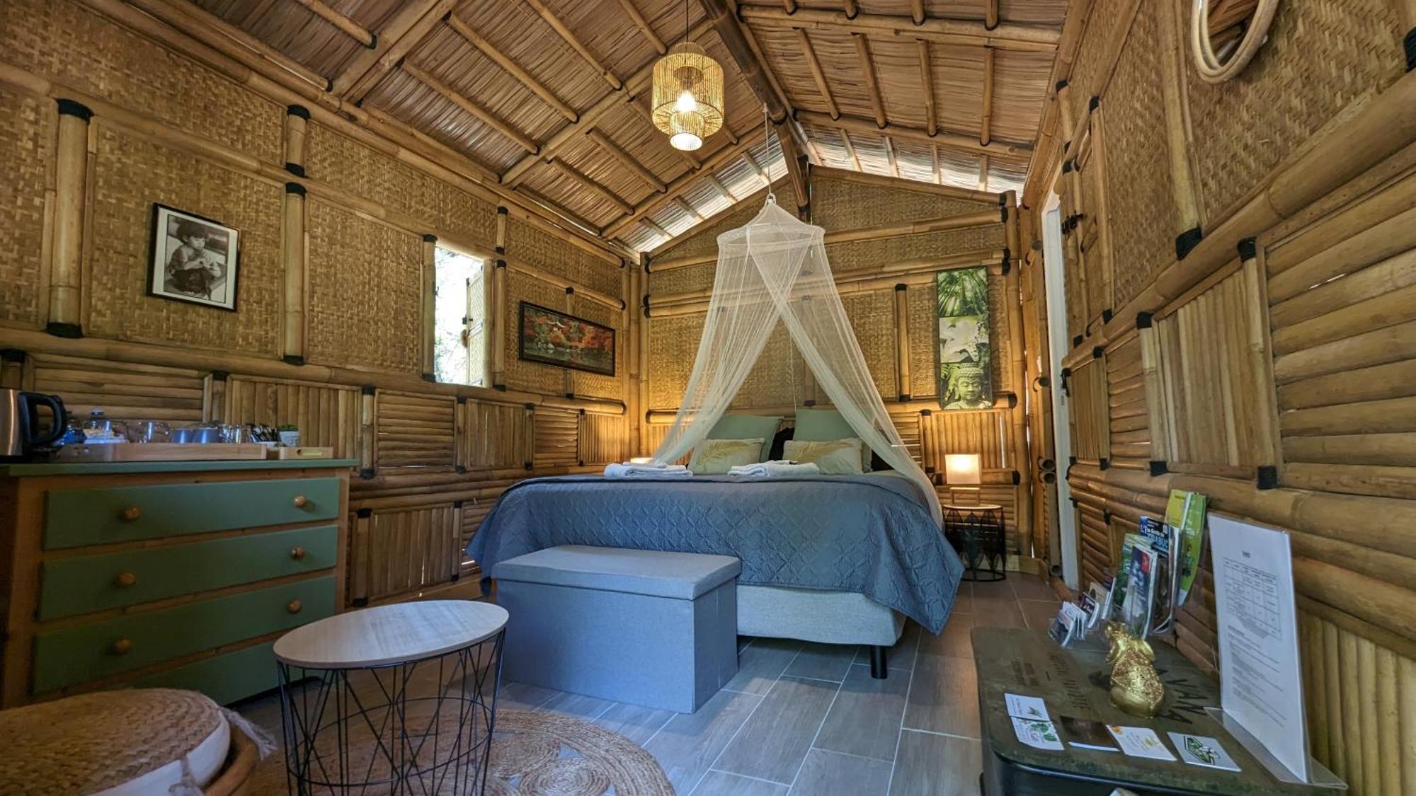 Suite Bambou Bien-Etre A Bali - Le Soleil Des Cevennes 圣让杜加尔 外观 照片